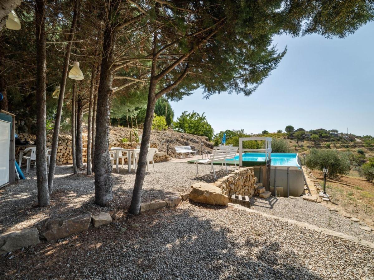 Belvilla By Oyo Modern Villa In Nissoria With Pool المظهر الخارجي الصورة