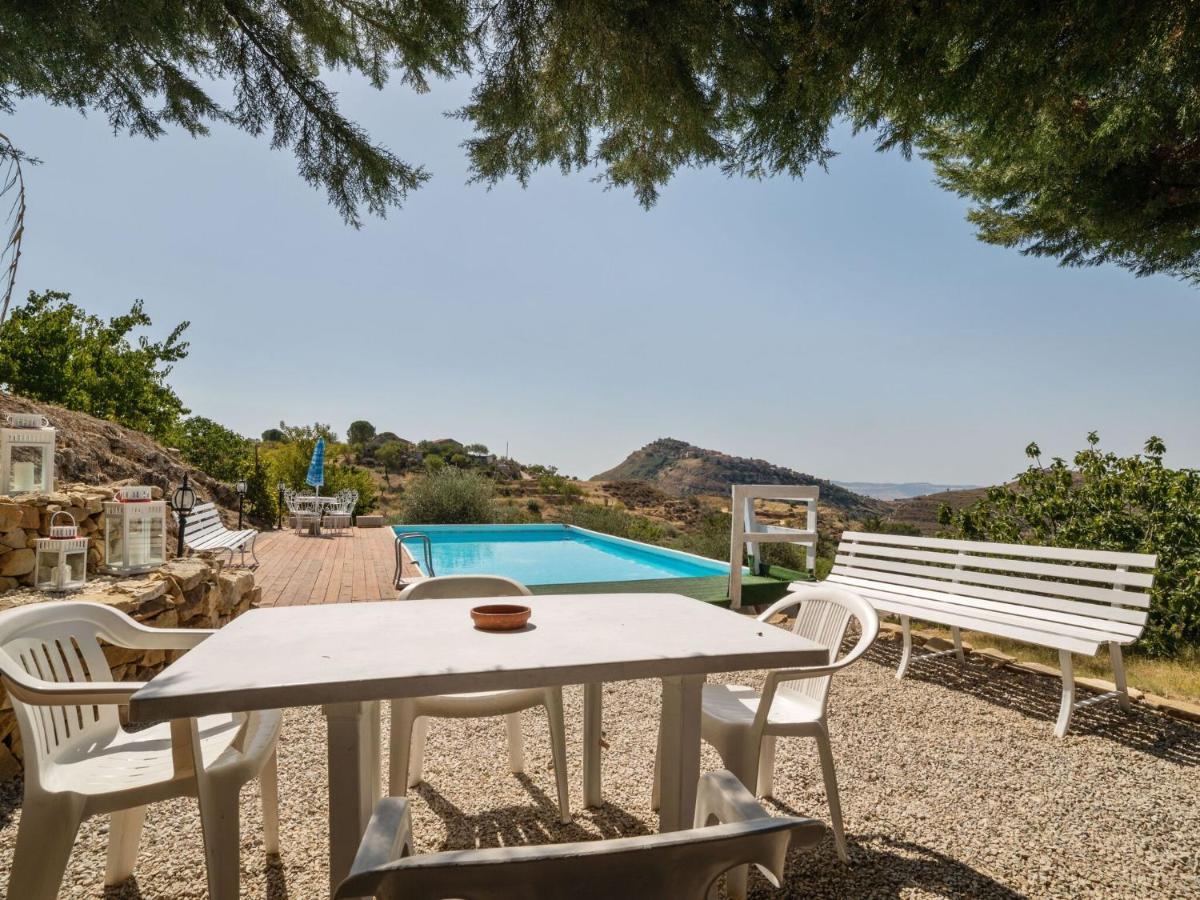 Belvilla By Oyo Modern Villa In Nissoria With Pool المظهر الخارجي الصورة