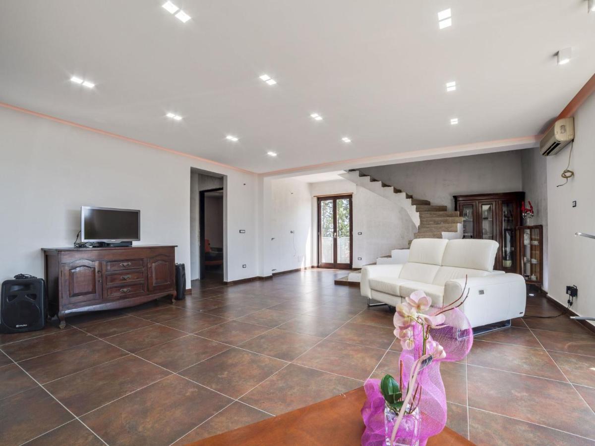 Belvilla By Oyo Modern Villa In Nissoria With Pool المظهر الخارجي الصورة